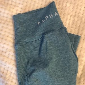 Alphalete aero leggings